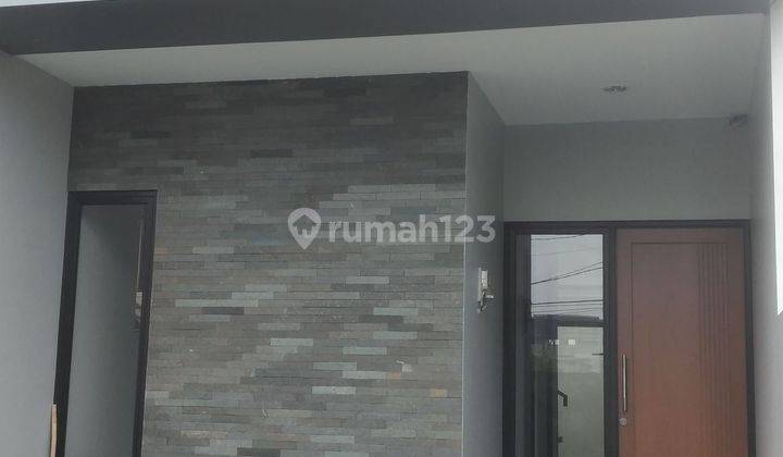 Rumah Eksvlusif 2 lantai siap huni di Jakarta Barat 2