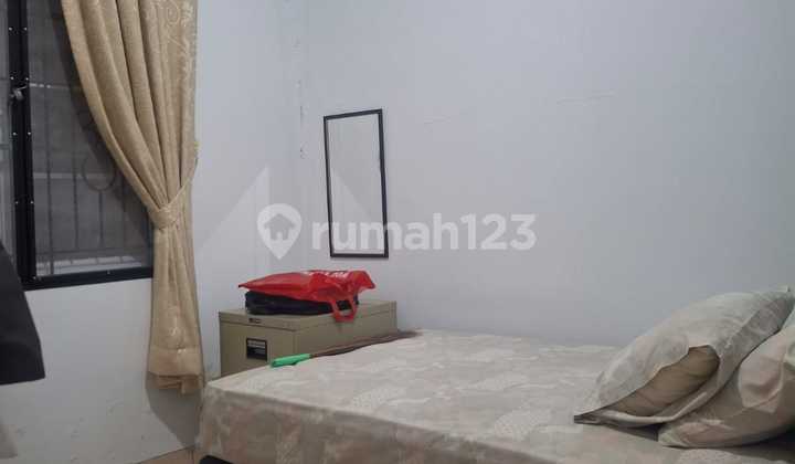 For Quick Sale: House in Legenda Wisata, Land Area 136 2