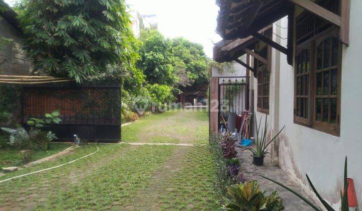 Rumah bagus 2 lantai di Jalan Pahlawan Cinangka Depok  2