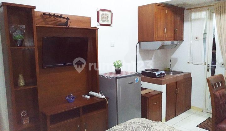 Apartemen Green Lake View Ciputat, Furnished bagus,di hook