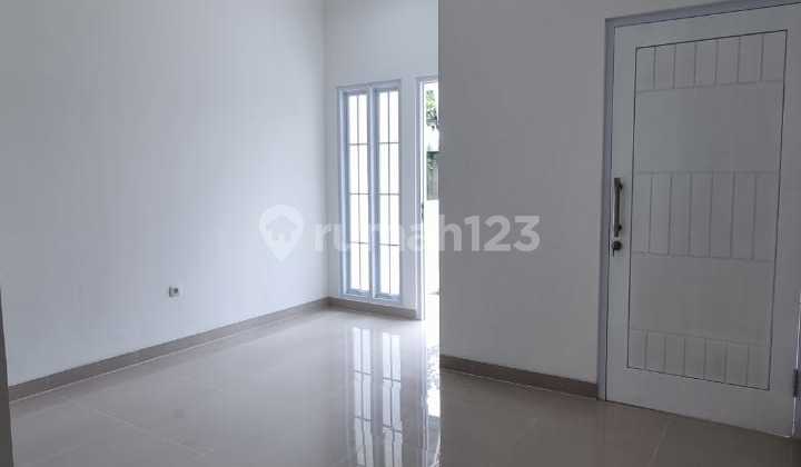 2-Story House in a Cluster in Lebak Bulus 2