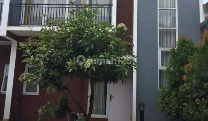 Rumah Bagus 2 Lantai Hook Di Townhouse Casavera Cibubur  1