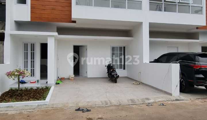 Rumah 2 Lantai Dalam Cluster Di Lebak Bulus Rumah 2 Lantai Dalam Cluster Di Lebak Bulus