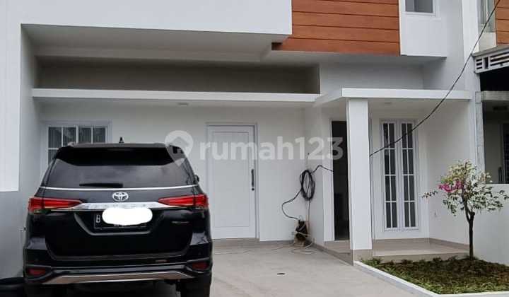 Rumah 3 Lantai Dalam Cluster Di Lebak Bulus Rumah 3 Lantai Dalam Cluster Di Lebak Bulus