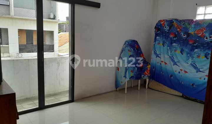 For Rent Gudang di Sayap Sriwijaya Bkr Strategis 8