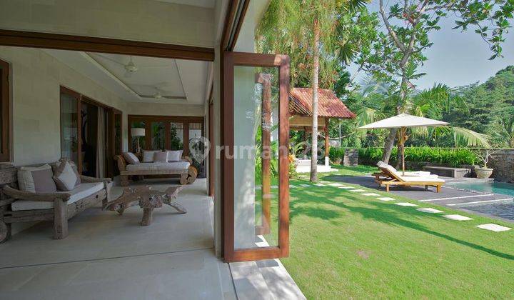 For Sale Villa di Komplek Los Sunggai di Pantai Pasut Tabanan  2