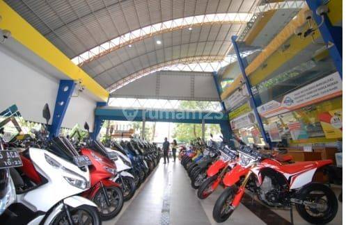 Dijual Gedung Showroom Megah Exclusive Strategis 1