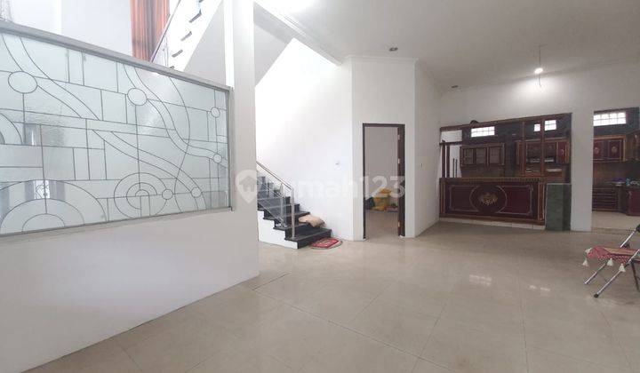 Rumah Lux Modern Nyaman Lokasi di Batununggal 2