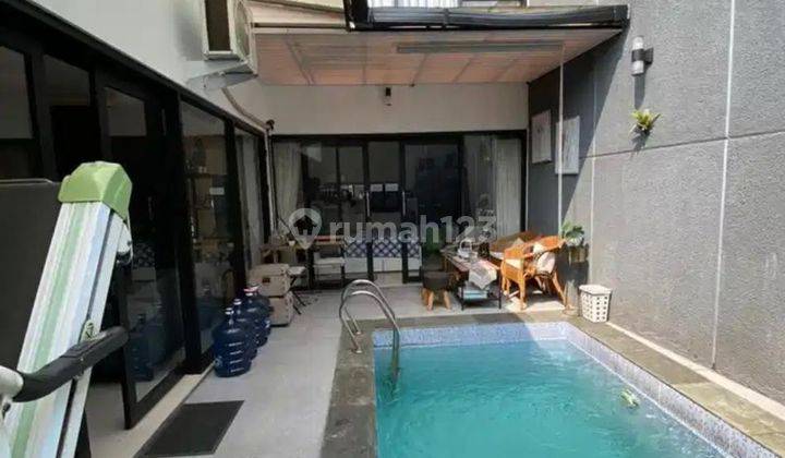 Rumah MInimalis Modern Ada Kolam Renang di Pondok Hijau 2