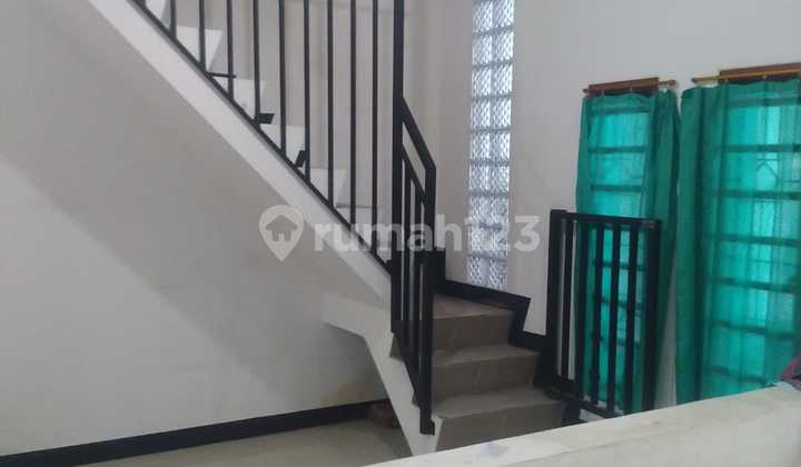 Rumah Nyaman Minimalis Lokasi di Taman Kopo Indah 1 2