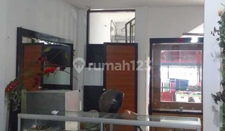 Ruko Bangunan Baru Lokasi di Ahmad Yani Mairnoad