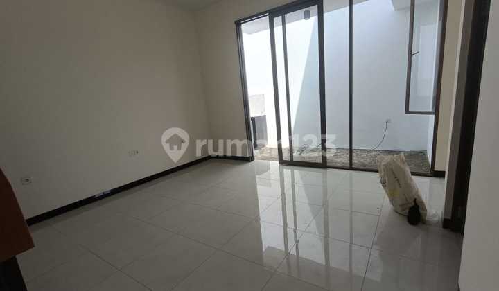 rumah bangunan baru minimalis di taman kopo indah v 1