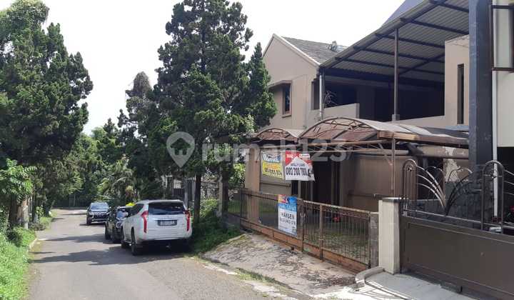 Rumah 2 Lantai di Komplek Perumahan Setra Duta Rumah 2 Lantai di Komplek Perumahan Setra Duta