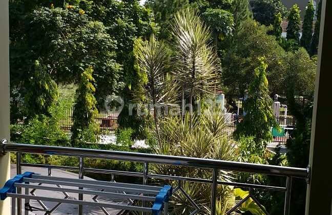 comfortable 2-story house in istana regency pasteur 2