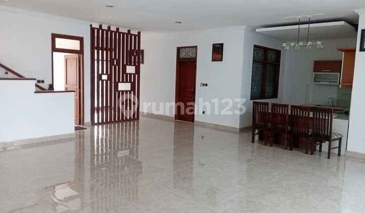 rumah hommey nyaman aman di taman sakura indah