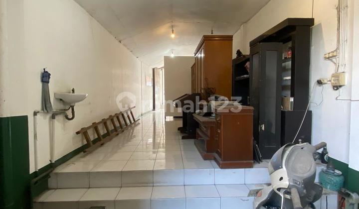 ruang usaha di mainroad kopo ramai strategis