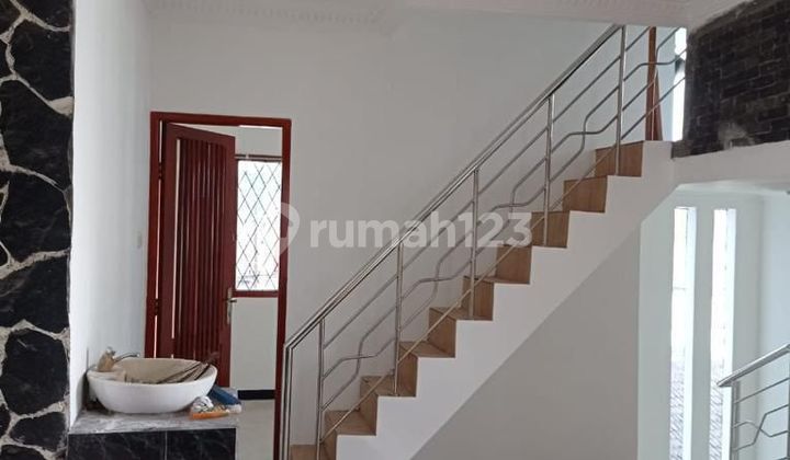 rumah besar siap huni di komplek pasadena 2