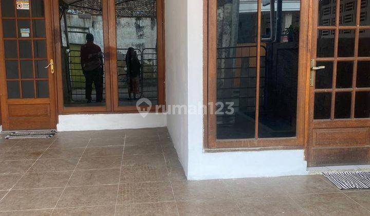 rumah minimalis cantik di pusat kota sayap lengkong 2