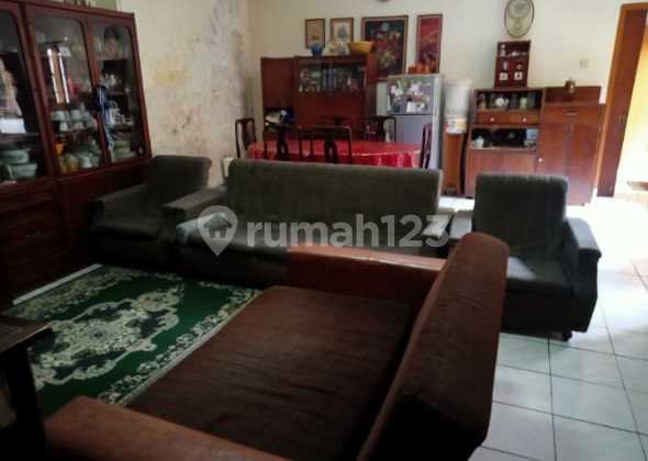 Ruma Nyaman Minimalis 2 Lantai di Pusat Kota Bandung Ruma Nyaman Minimalis 2 Lantai di Pusat Kota Bandung