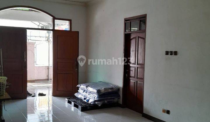 rumah modern nyaman 1 lantai di sayap sudirman 1