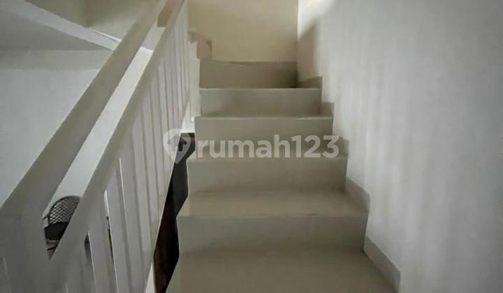 Rumah Minimalis 3 Lantai Bisa Untuk Usaha di Cipedes 9