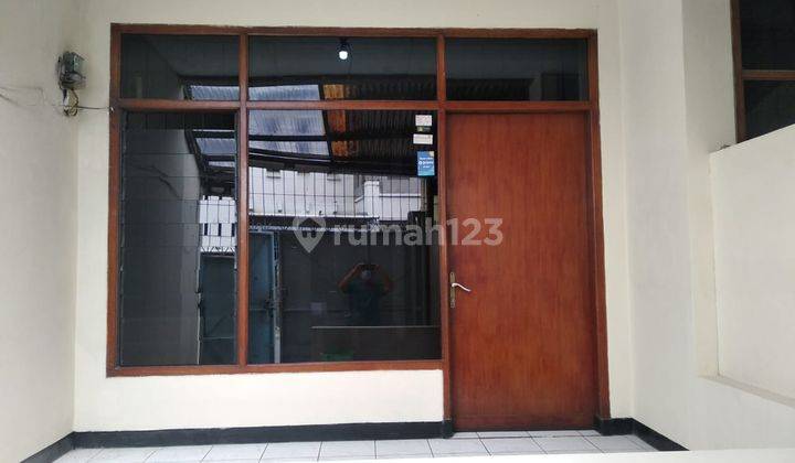 For Rent Rumah Lama Terawat Strategis di Dekat Paskal 23 2
