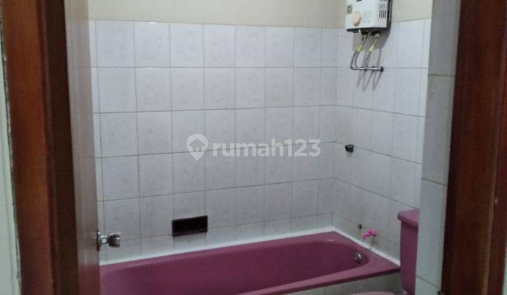 For Rent Rumah Lama Terawat Strategis di Dekat Paskal 23 4