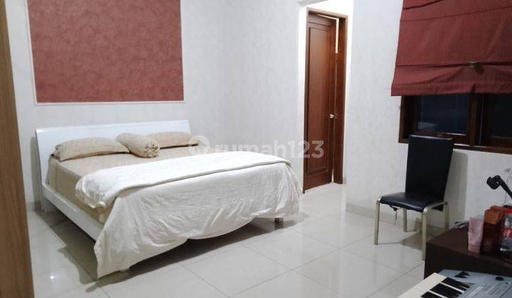 Disewakan Rumah Mewah Full Furnished di Podok Hijau 2