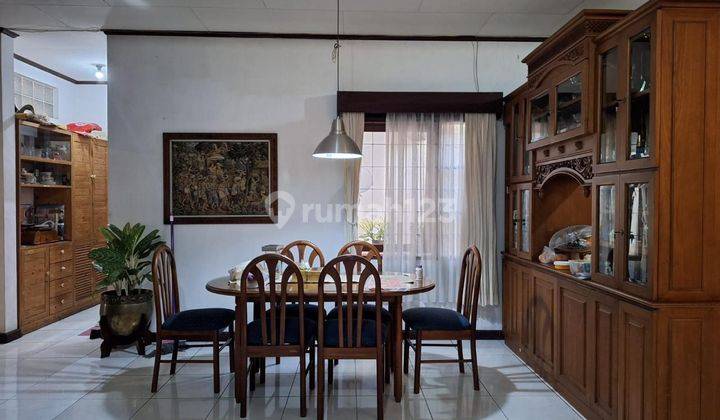 Rumah Dijual Lawas Asri di Tubagus Ismail 2