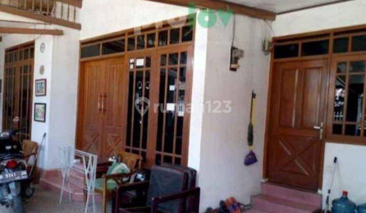 Rumah Hoek minimalis di Komplek Area Cibaduyut 1