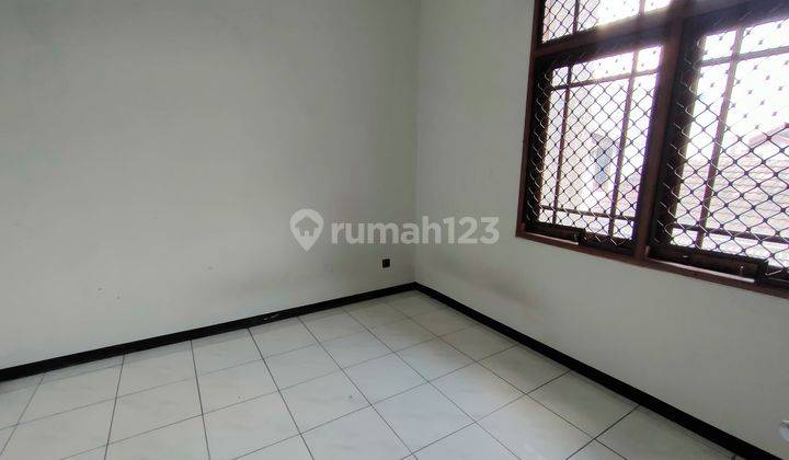 Rumah Cantik Lux Nyaman 2 Lantai di Sayap Sukajadi 2