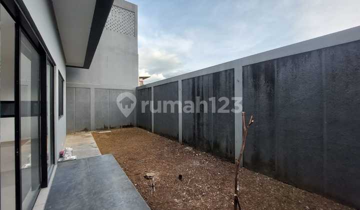 Jual Rumah Minimalis Siap Huni di Cluster Santoriini Sentul City 2