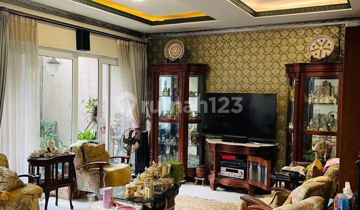 Selling a Nice, Semi-Furnished, Ready-to-Live-In House in the Green Golf Hill Cluster, Sentul City 2