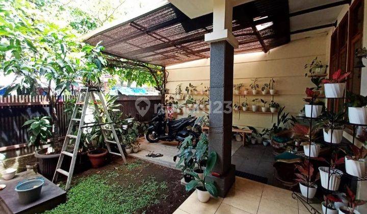 Rumah Sudah Renovasi SHM Sangat Cocok untuk Tempat Usaha Kafe,Kantor,dsb 1