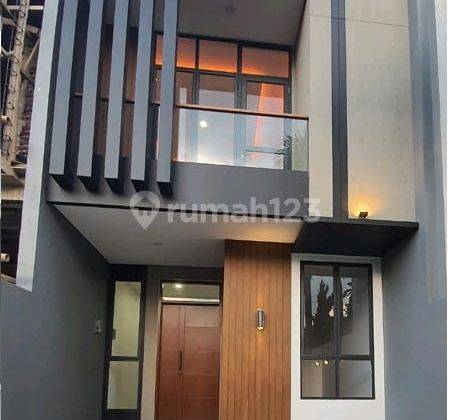 Rumah 2 Lantai Baru di Komplek Elite Setraduta 1