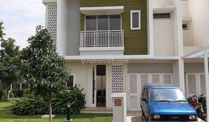 Rumah Modern 2 Lantai di Summarecon Bandung 1