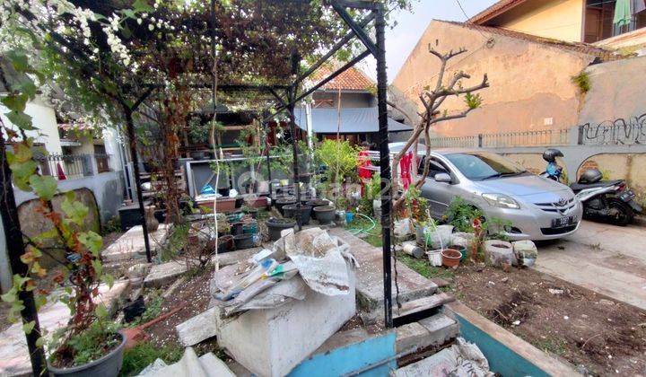 Rumah Terawat Pinggir Jalan Cocok untuk Usaha di dekat Setraduta Bandung 1