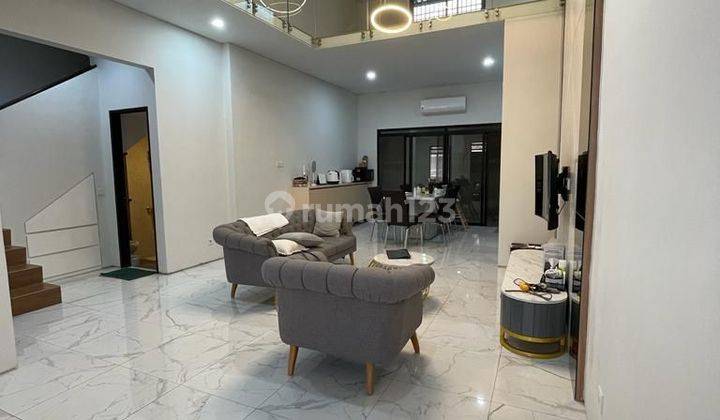 Rumah 2 Lantai Furnished Cluster Lokacitra di KBP 1