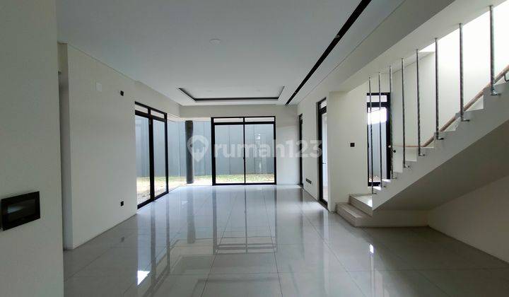 Rumah Baru Hook View Pegunungan Akses Tol Padalarang  1