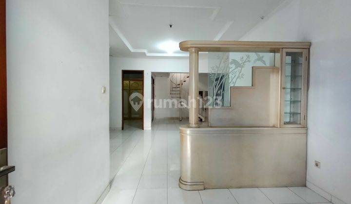 Rumah Semi Furnished Dekat Pusat Kota Bandung 2