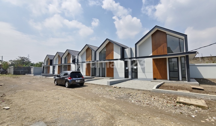 Rumah Baru Minimalis Modern di Kopo Kanaya Residence dekat Tol Kopo Rumah Baru Minimalis Modern di Kopo Kanaya Residence dekat Tol Kopo