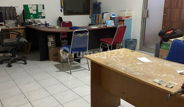 Ruang Usaha dan Rumah 2 Bangunan Lokasi Strategis Padalarang