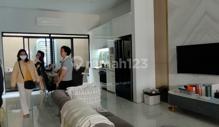 Two-Story House Full Building Semi Furnished in Kota Baru Parahyangan 2
