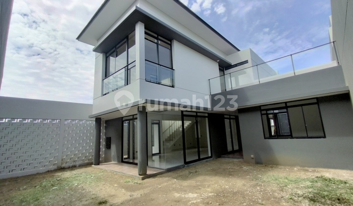 Rumah Baru Hook Dekat Wahana Air Terbesar Asia di Kbp 2