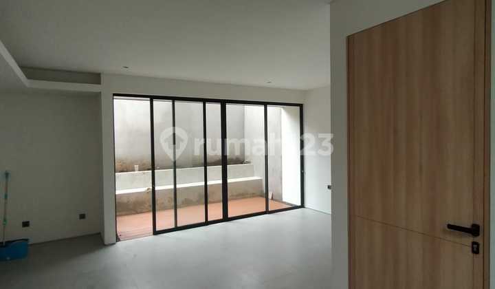 Jual Rumah Bagus 2 Lantai Siap Huni, Bandung Timur, Bandung