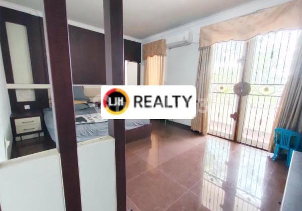 Rumah Mewah Asri 2 Lantai di Villa Panbil Batam 2