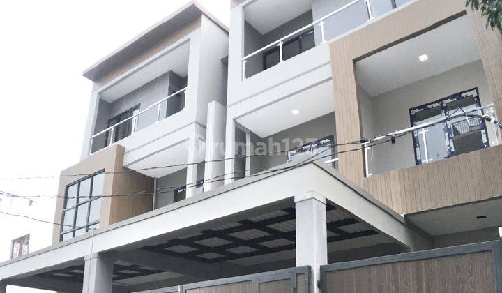 Rumah Brand New Dalam Komplek Sisa 1 Unit 1