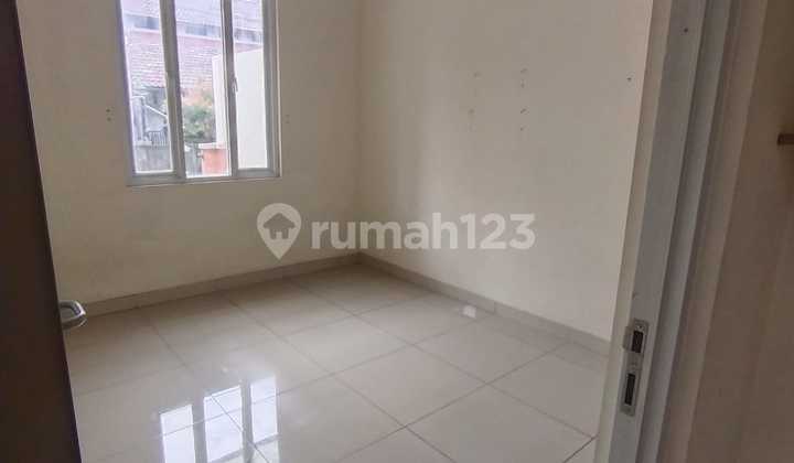 Disewakan Rumah Siap Huni di Sekitar Galaxy, Bekasi Selatan  6