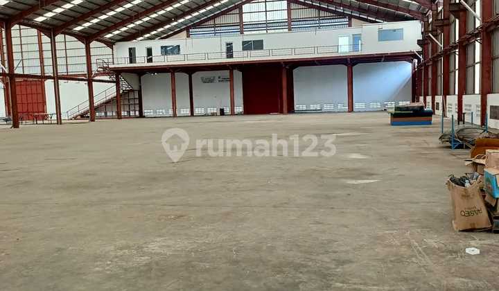 Warehouse on Pantura National Highway Ciasem Near Patimban Harbor Toll Exit Subang Warehouse on Pantura National Highway Ciasem Near Patimban Harbor Toll Exit Subang