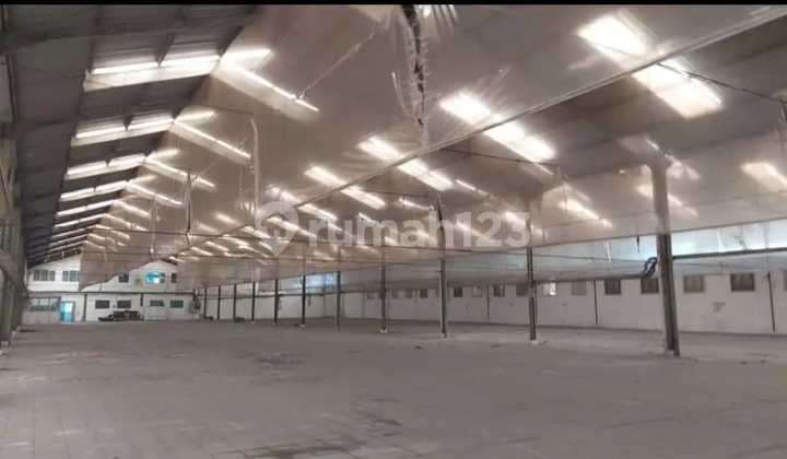 Ex-Factory Warehouse on Imam Bonjol Main Road, Karawaci, Tangerang Ex-Factory Warehouse on Imam Bonjol Main Road, Karawaci, Tangerang